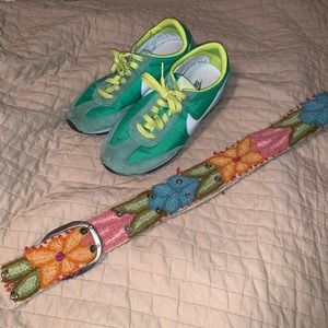 Embroidered Flower Belt 💜🧡💙💕